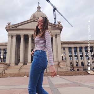 Meet your Posher, Abbey